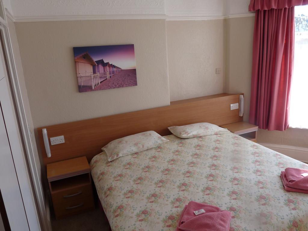 Moorings Hotel Blackpool Room photo